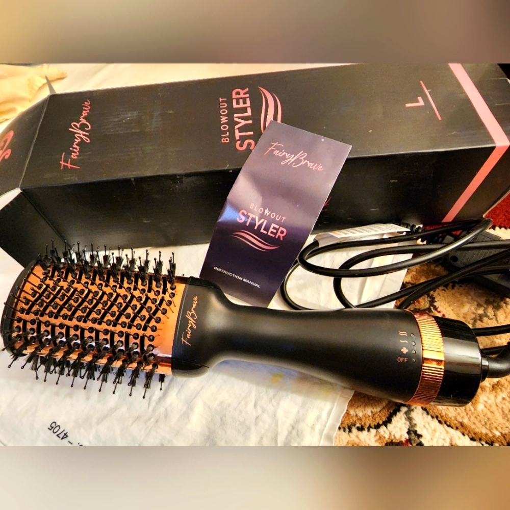 Hair drying brush